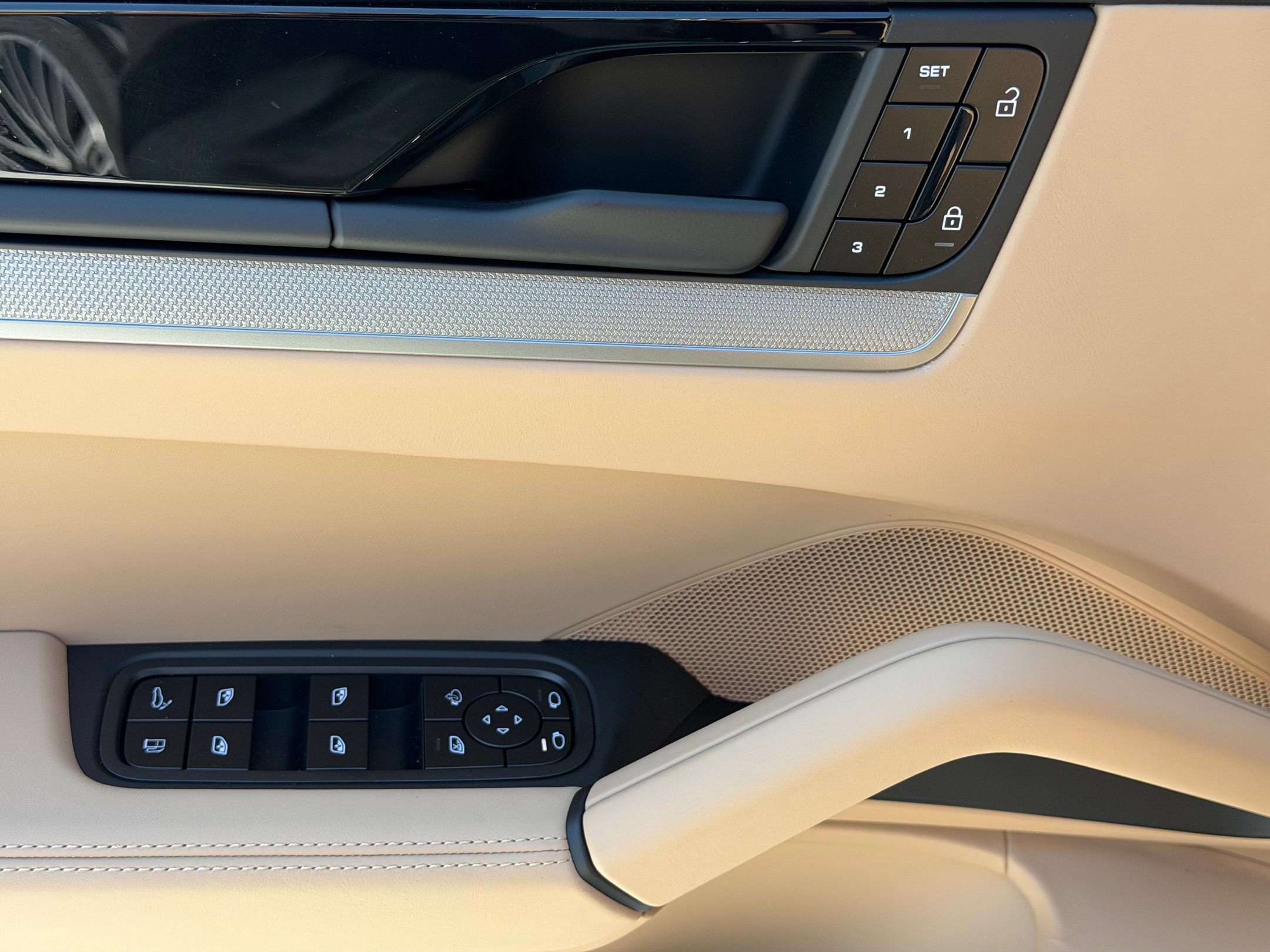 New 2026 Porsche Cayenne S AWD/4WD image 27