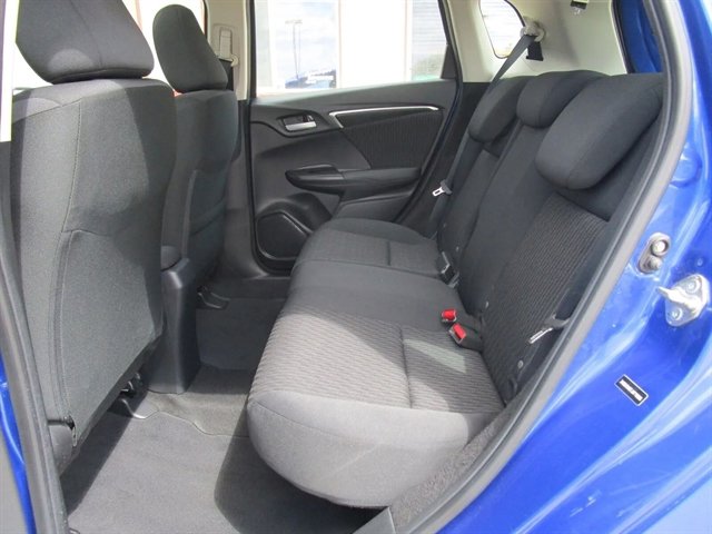 Used 2018 Honda Fit EX image 12