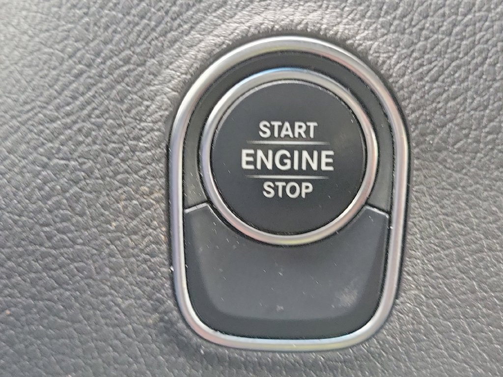 Used 2023 Mercedes-Benz Sprinter 2500 image 32