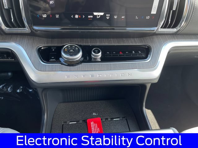 New 2026 Ford Expedition Platinum w/ Platinum Ultimate Package AWD/4WD image 18
