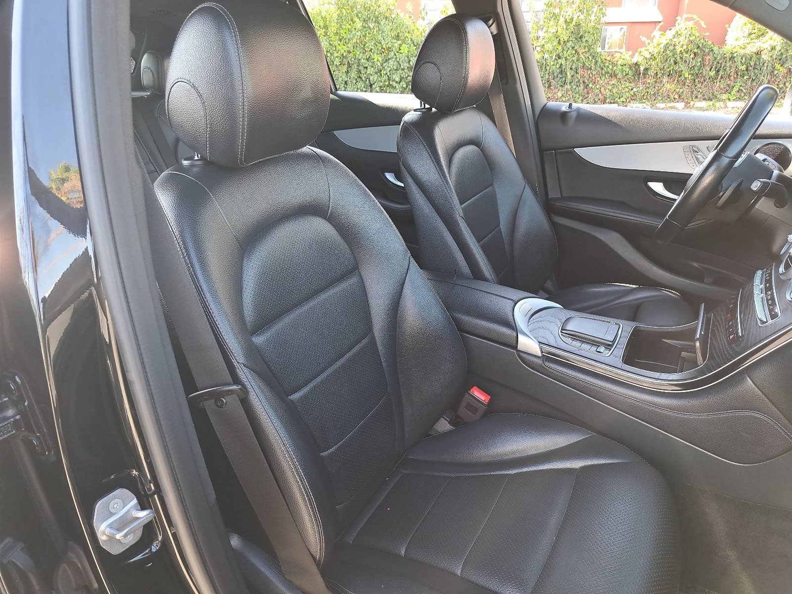Used 2021 Mercedes-Benz GLC 300 image 10