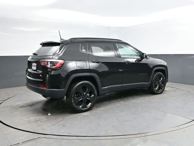 Used 2021 Jeep Compass Latitude image 10
