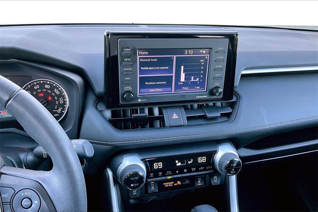 Used 2022 Toyota RAV4 XLE image 6