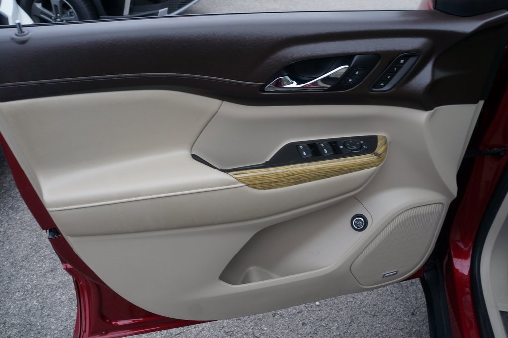 Used 2019 GMC Acadia Denali w/ Technology Package image 15