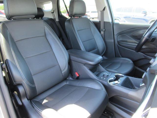 Used 2023 GMC Terrain SLT AWD/4WD image 9