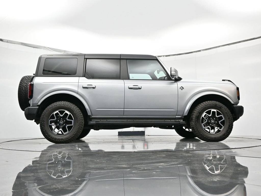 Used 2023 Ford Bronco Outer Banks image 38