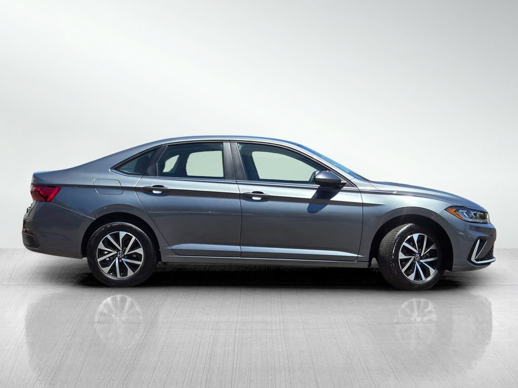 Used 2025 Volkswagen Jetta S FWD image 4