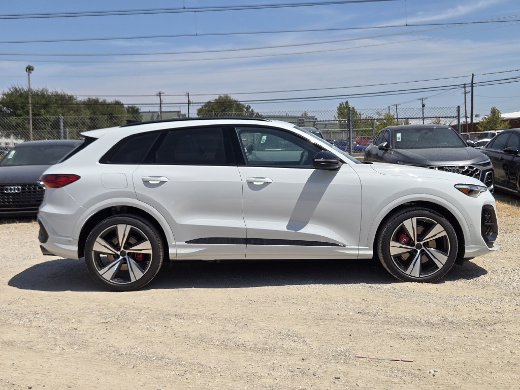 New 2026 Audi SQ5 Prestige AWD/4WD image 7