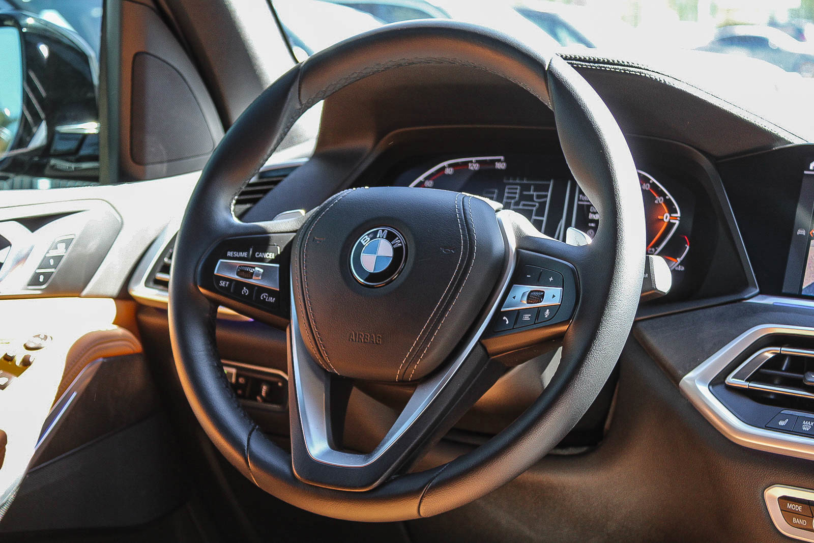 Used 2023 BMW X5 xDrive40i w/ Parking Assistance Package image 15