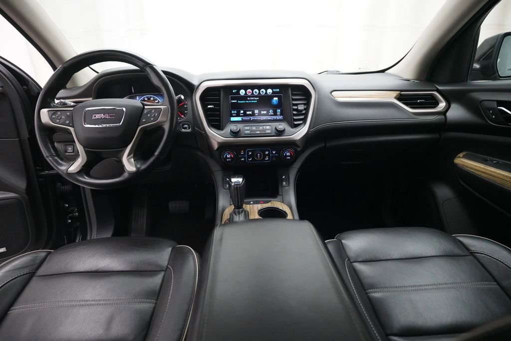 Used 2018 GMC Acadia Denali AWD/4WD image 5