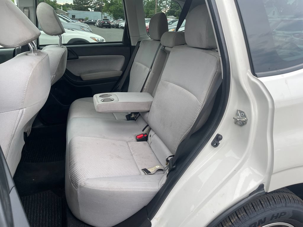 Used 2018 Subaru Forester 2.5i Premium AWD/4WD image 16