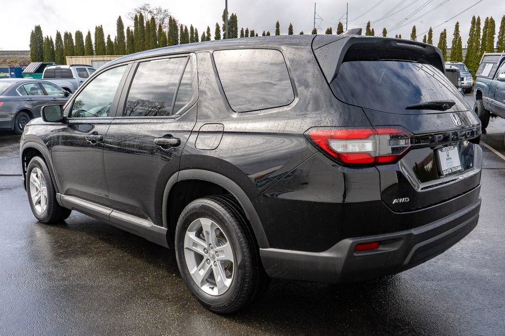 Certified 2023 Honda Pilot LX image 10