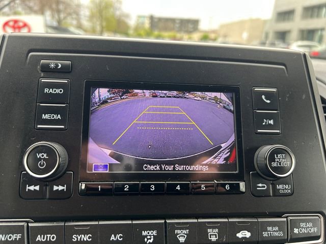 Used 2018 Honda Odyssey LX image 22