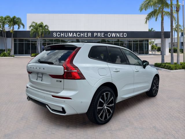 Used 2024 Volvo XC60 B5 Plus w/ Protection Package Premier AWD/4WD image 7