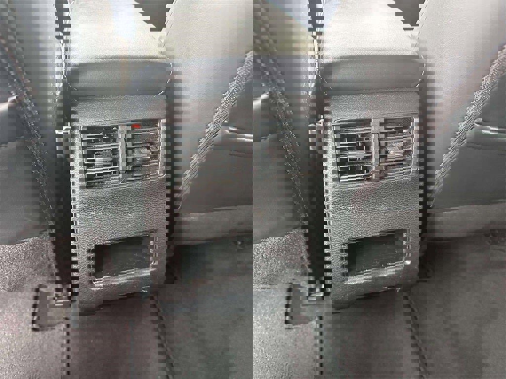 Used 2023 Mitsubishi Outlander SE image 12