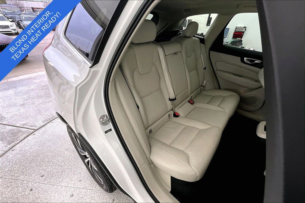 Certified 2023 Volvo XC60 B5 Plus w/ Climate Package image 36