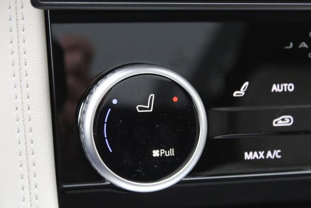 New 2026 Jaguar F-PACE R-Dynamic S image 17