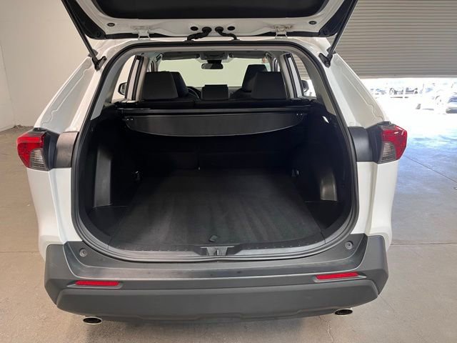 Used 2025 Toyota RAV4 XLE image 16