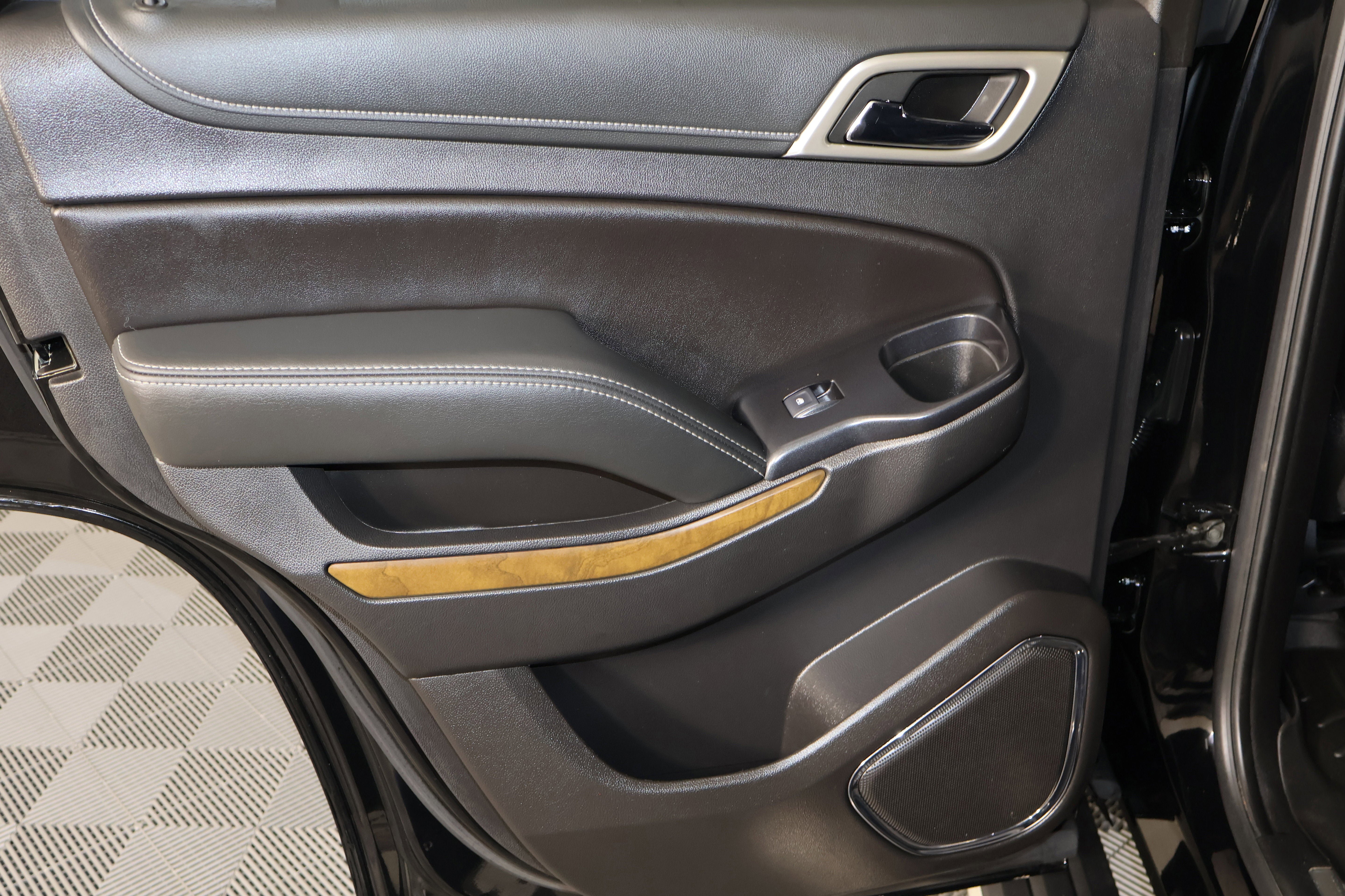 Used 2020 GMC Yukon Denali w/ Open Road Package image 49