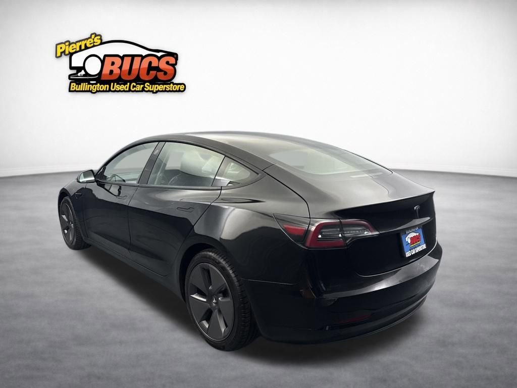 Used 2021 Tesla Model 3 Standard Range Plus RWD image 3