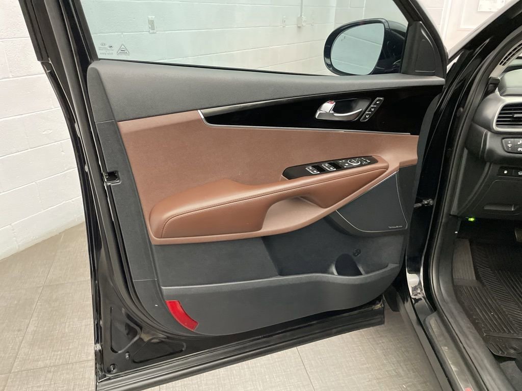 Used 2019 Kia Sorento SX w/ SX Touring Package image 22