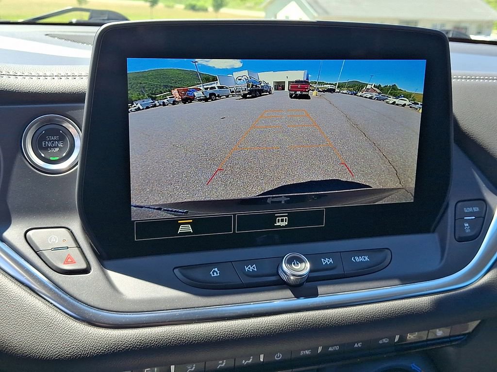 Used 2025 Chevrolet Blazer LT AWD/4WD image 18