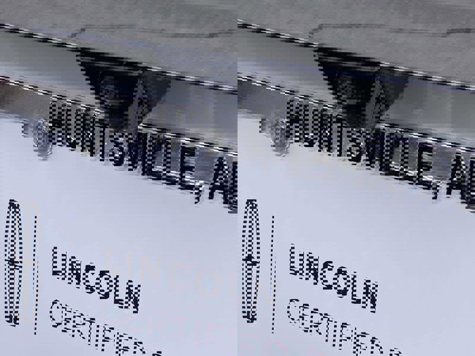 Used 2022 Lincoln Navigator Reserve image 5