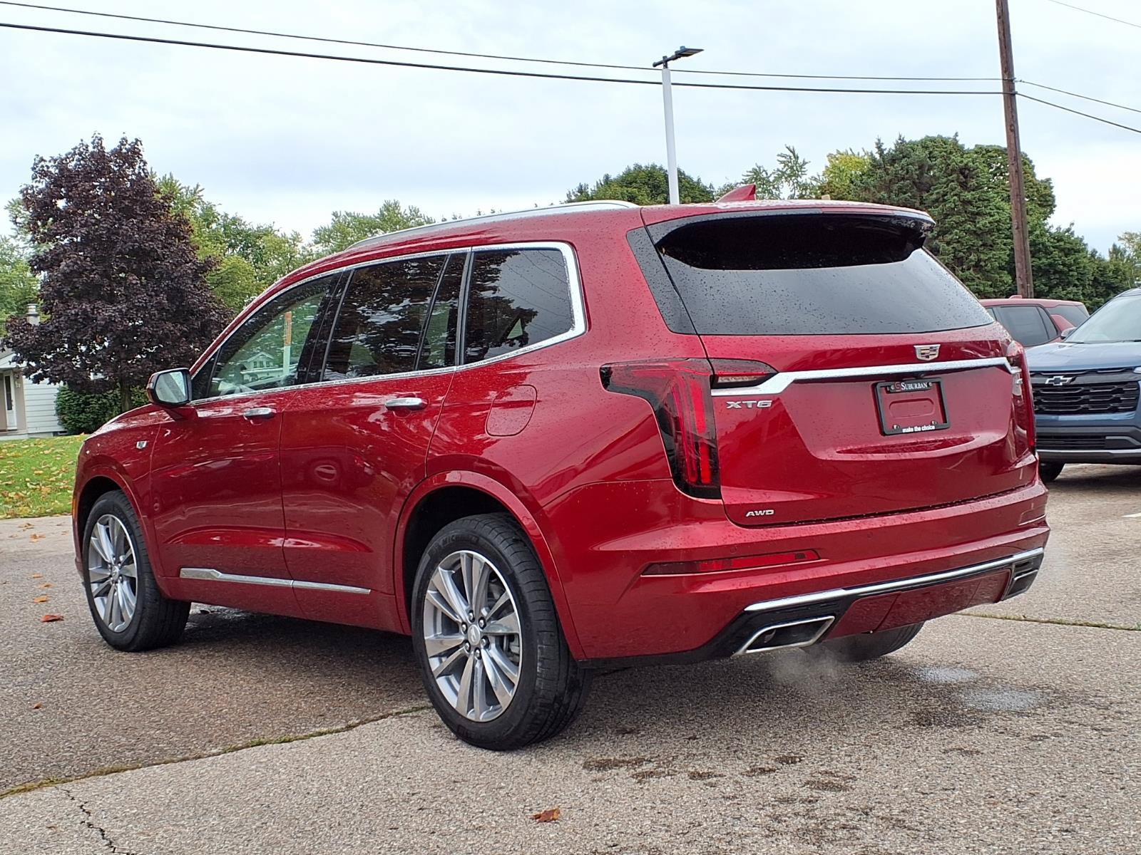 Used 2024 Cadillac XT6 Premium Luxury w/ LPO, Floor Liner Package AWD/4WD image 7