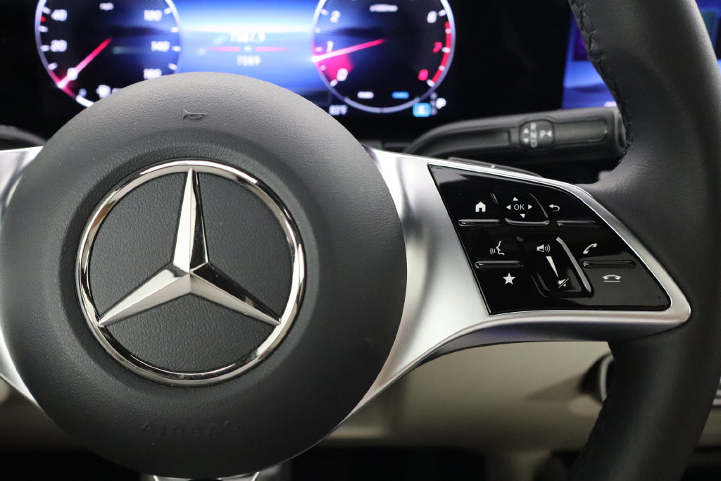 Used 2026 Mercedes-Benz GLA 250 image 10