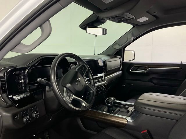 Used 2023 Chevrolet Silverado 1500 RST w/ Convenience Package II AWD/4WD image 21
