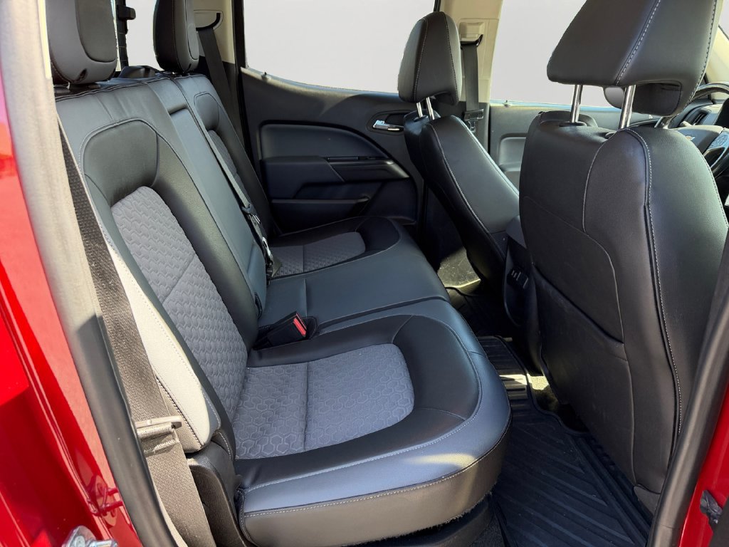 Used 2016 Chevrolet Colorado Z71 AWD/4WD image 12