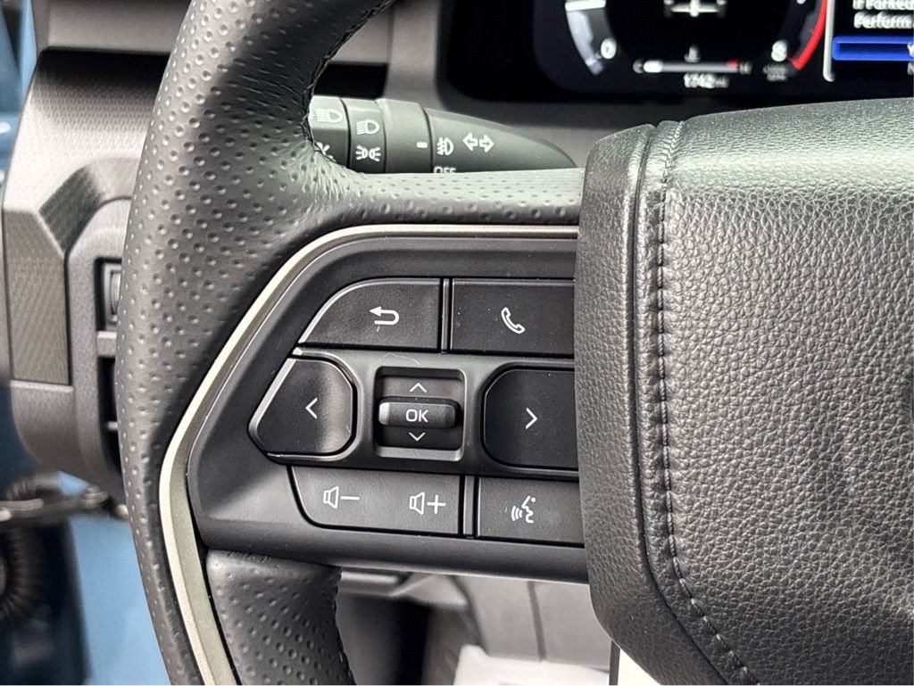 Used 2025 Toyota 4Runner Limited image 32