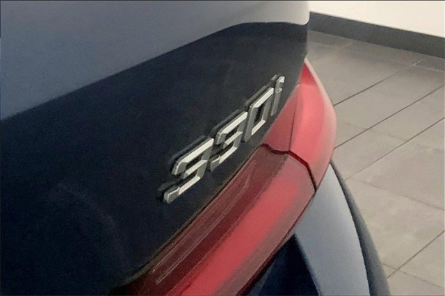 Used 2023 BMW 330i Sedan image 8