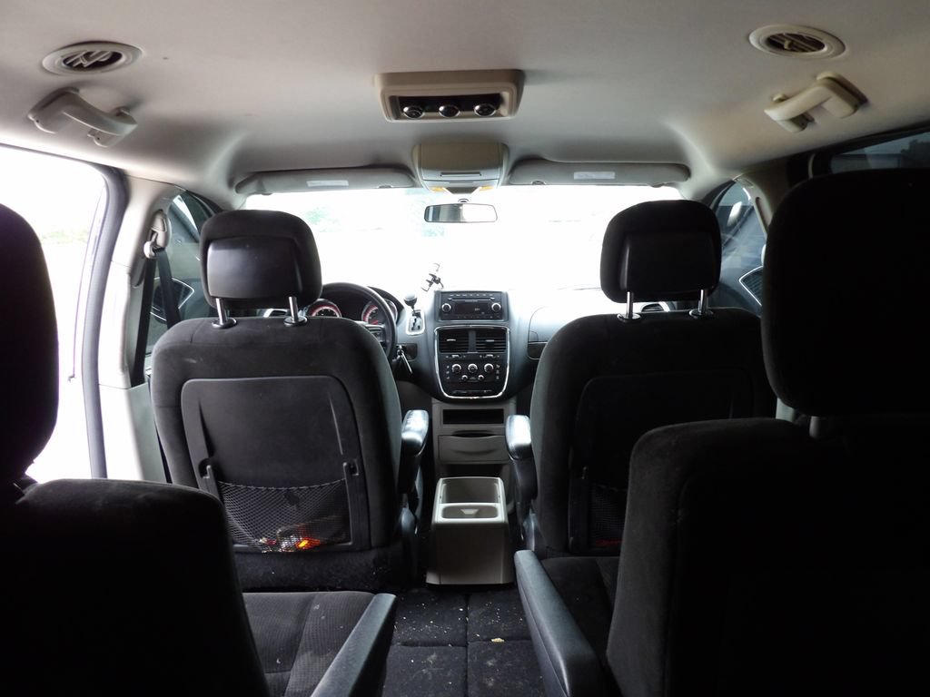 Used 2016 Dodge Grand Caravan SE w/ Quick Order Package 29E SE FWD image 25