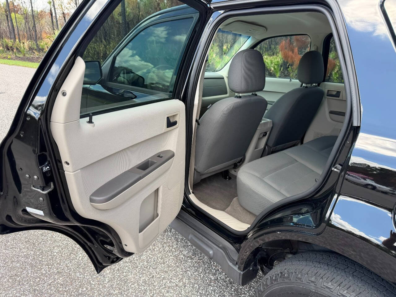 Used 2008 Ford Escape XLS FWD image 15