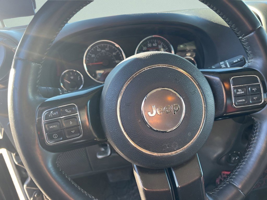 Used 2017 Jeep Wrangler Unlimited Rubicon image 25