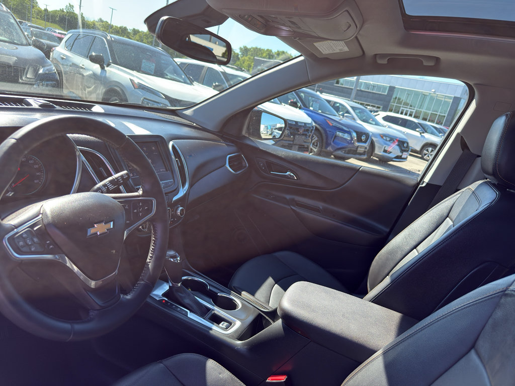 Used 2020 Chevrolet Equinox LT w/ Midnight Edition FWD image 25