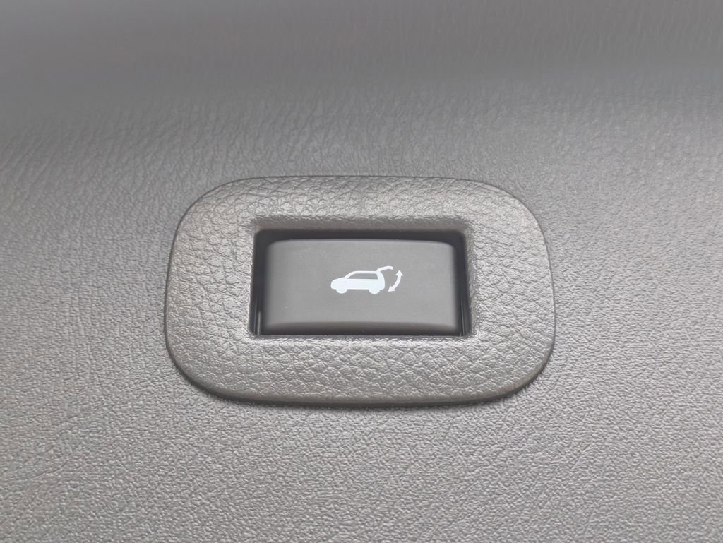 Used 2023 INFINITI QX80 Premium Select w/ Cargo Package image 15