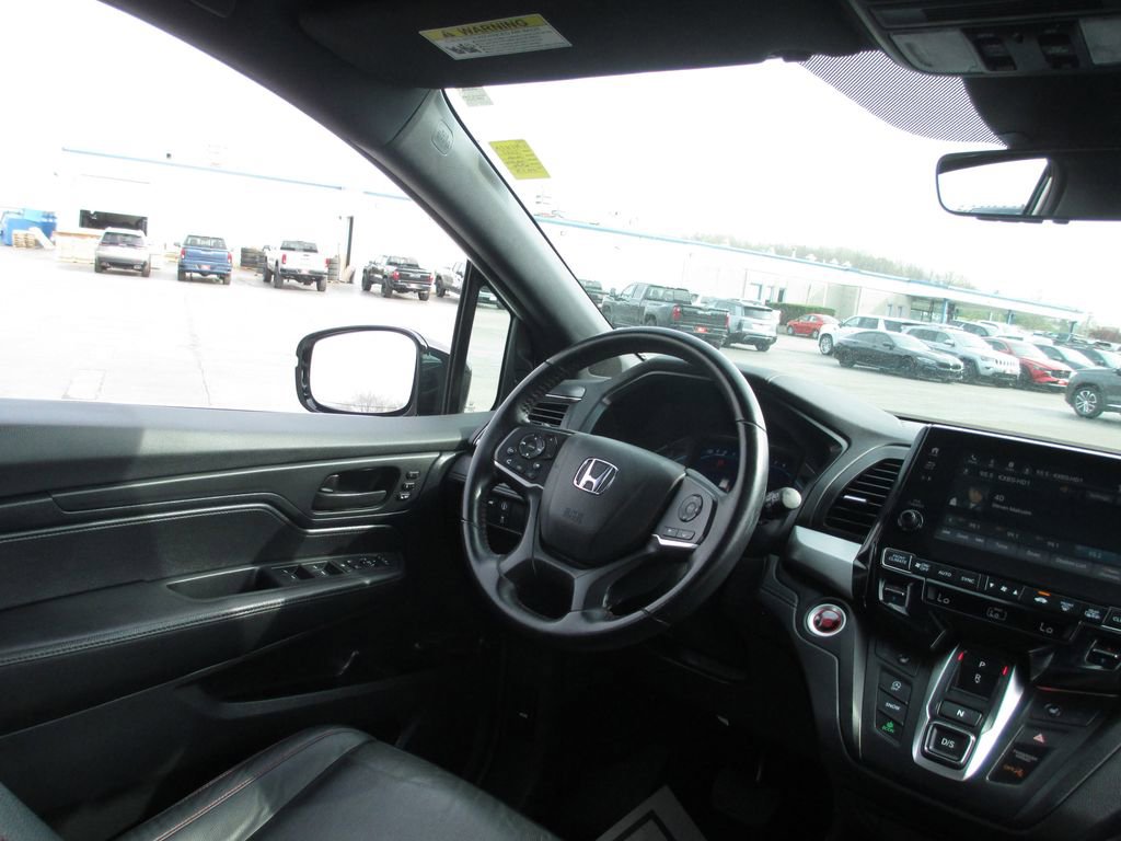 Used 2023 Honda Odyssey Sport image 25