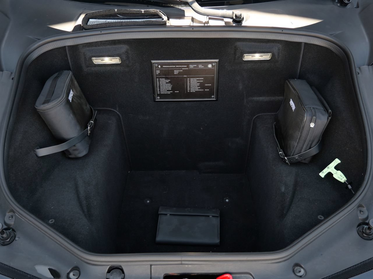 Used 2018 Ferrari 488 Spider RWD image 31