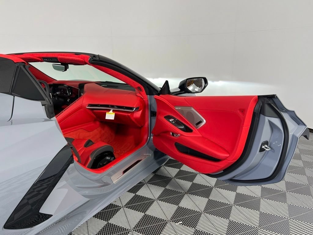 New 2025 Chevrolet Corvette Stingray Premium Conv w/ Z51 Performance Package RWD image 37