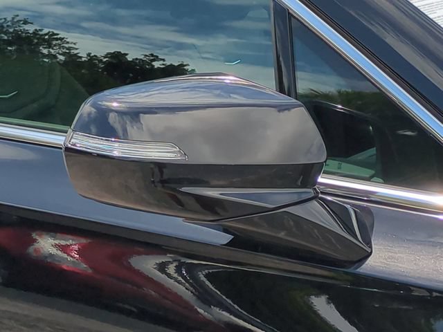 Used 2025 Cadillac XT6 Premium Luxury FWD image 12