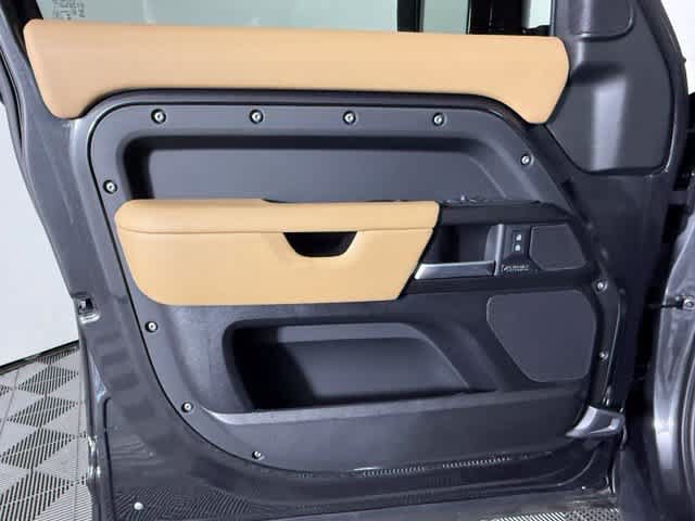New 2026 Land Rover Defender 110 X AWD/4WD image 20