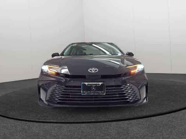Used 2025 Toyota Camry XLE w/ Premium Plus Package AWD/4WD image 2
