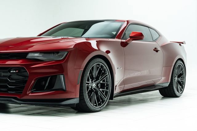 Used 2018 Chevrolet Camaro ZL1 image 9