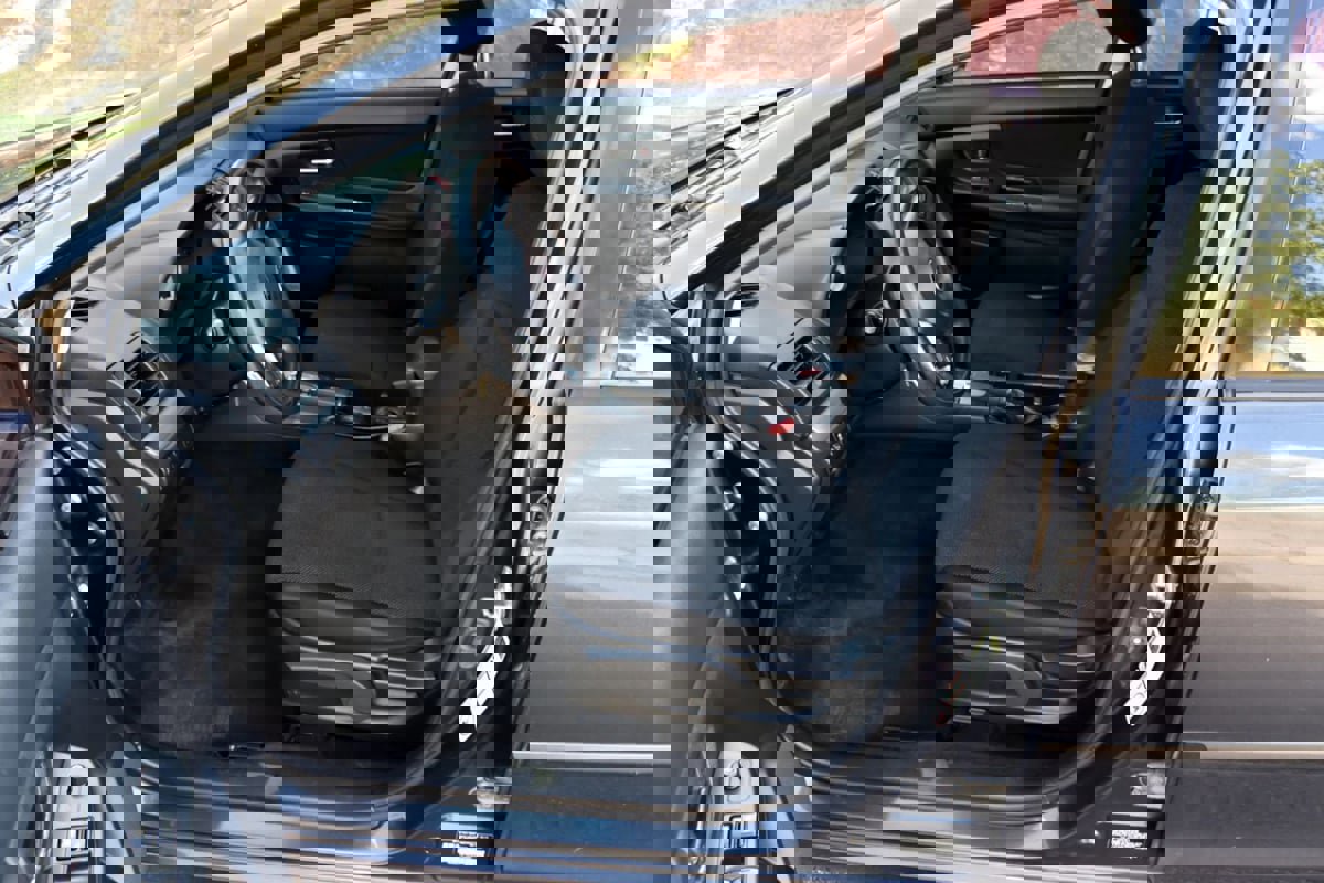 Used 2013 Subaru Impreza 2.0i Premium image 10