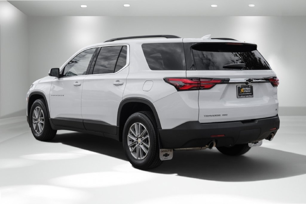 Used 2023 Chevrolet Traverse LT AWD/4WD image 10
