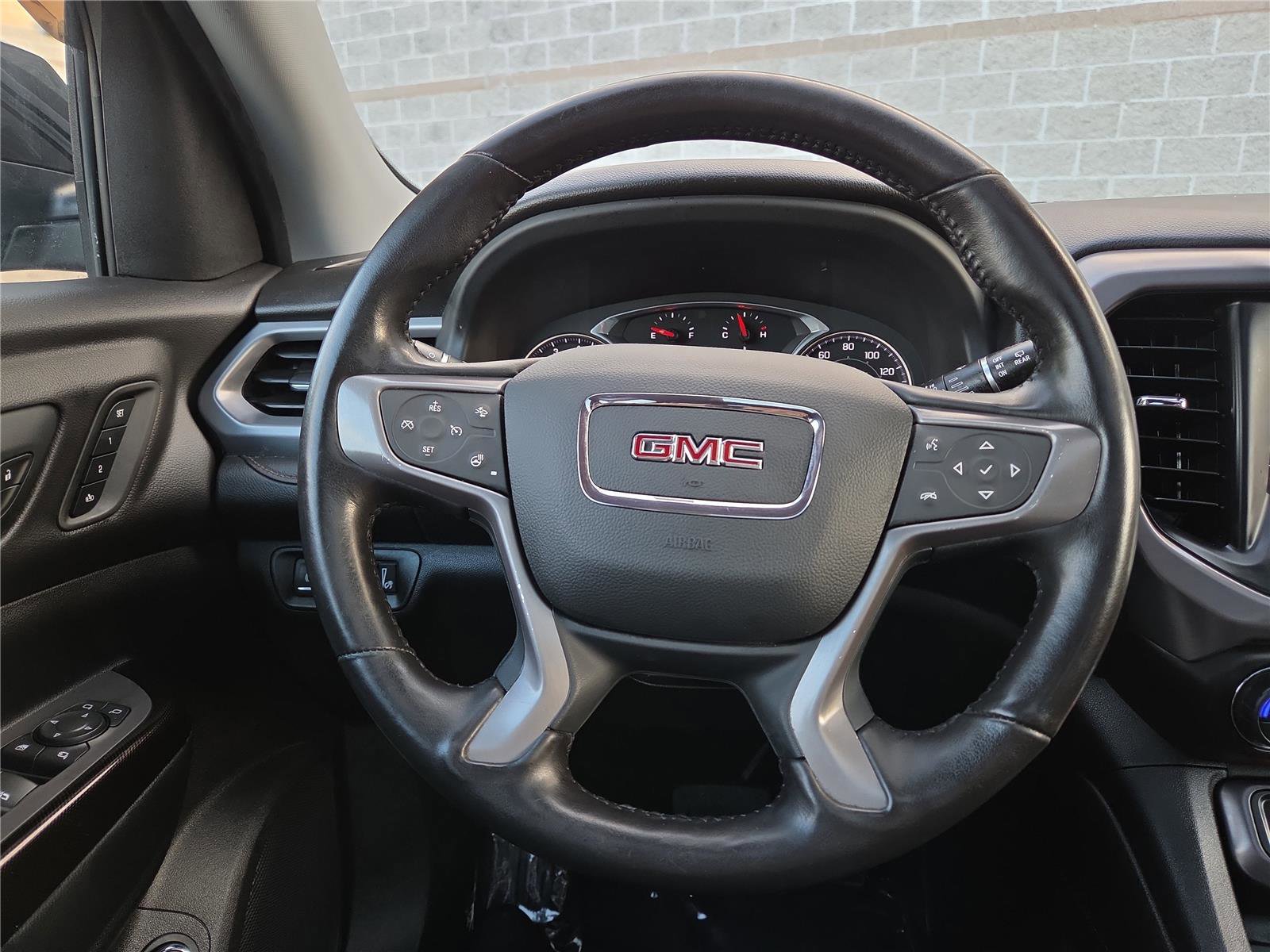 Used 2021 GMC Acadia AT4 w/ Preferred Package AWD/4WD image 15