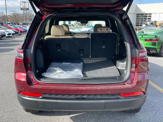 New 2025 Jeep Grand Cherokee Limited image 7