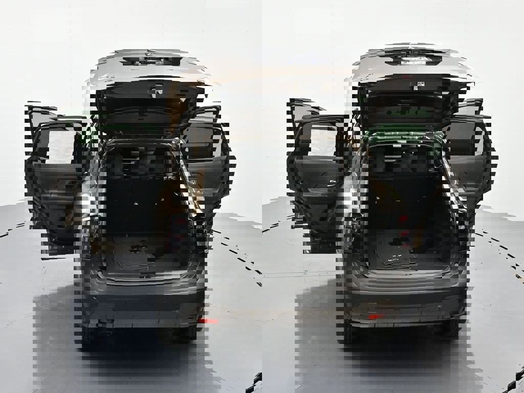 New 2026 Nissan Kicks SR image 45